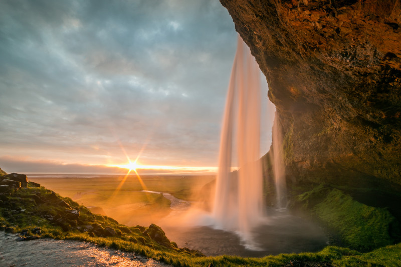 You´ll need rain gear if you're walking under Seljalandsfoss