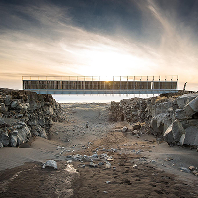 bridge-between-continents-1