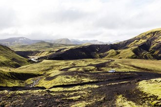 Driving the Icelandic Highlands