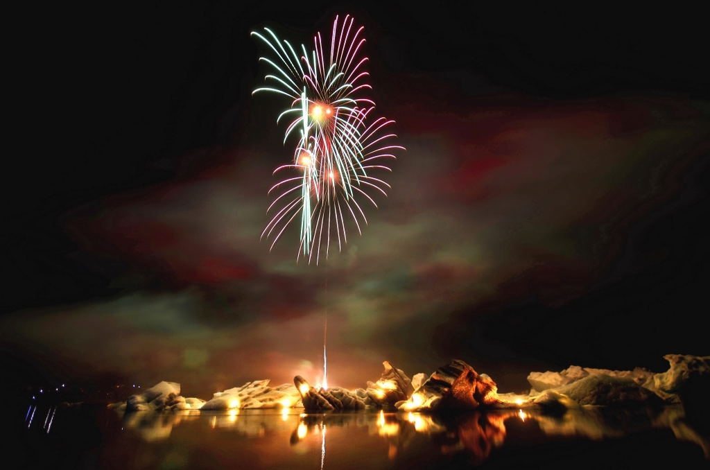 Jökulsárlón fireworks