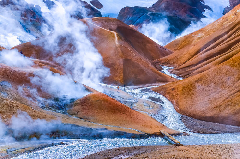 Landmannalaugar hot springs iceland highland
